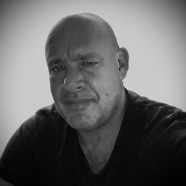 Portraitfoto von Prof. Dr. Thorsten Hens